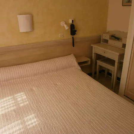 Du Parc Szálloda 2*